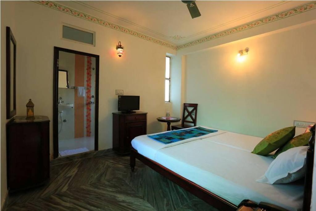 Hotel Janak Niwas Udaipur Dış mekan fotoğraf