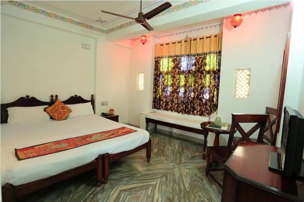 Hotel Janak Niwas Udaipur Dış mekan fotoğraf