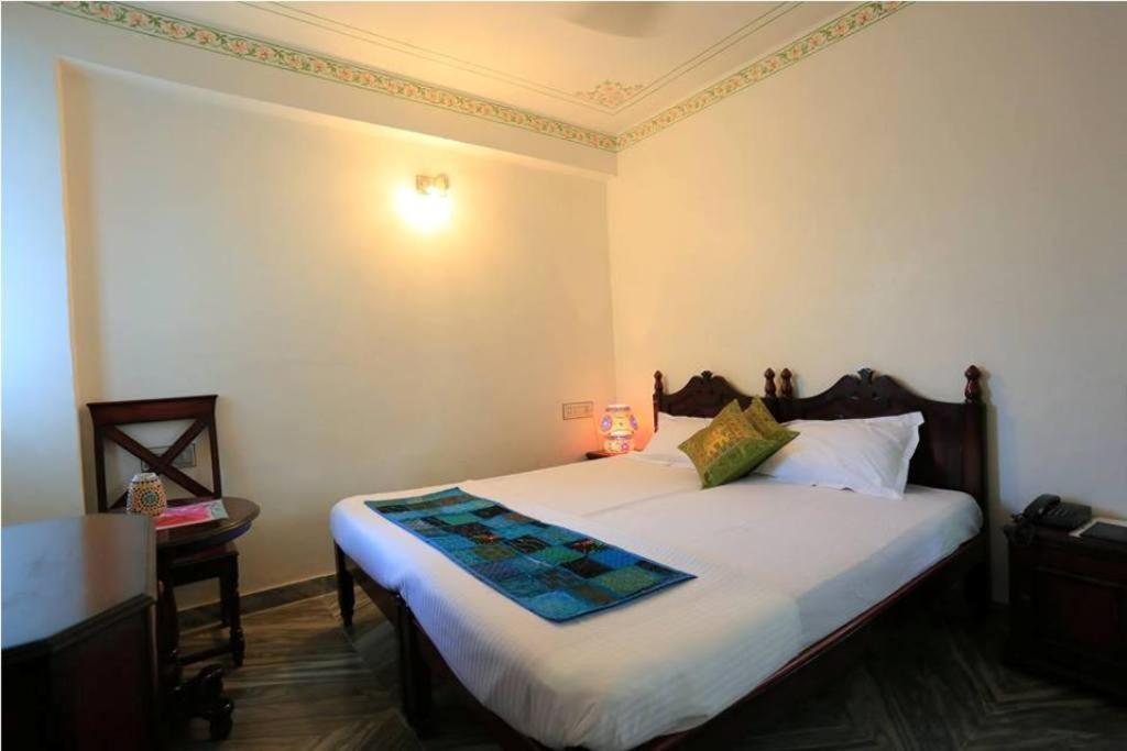 Hotel Janak Niwas Udaipur Dış mekan fotoğraf