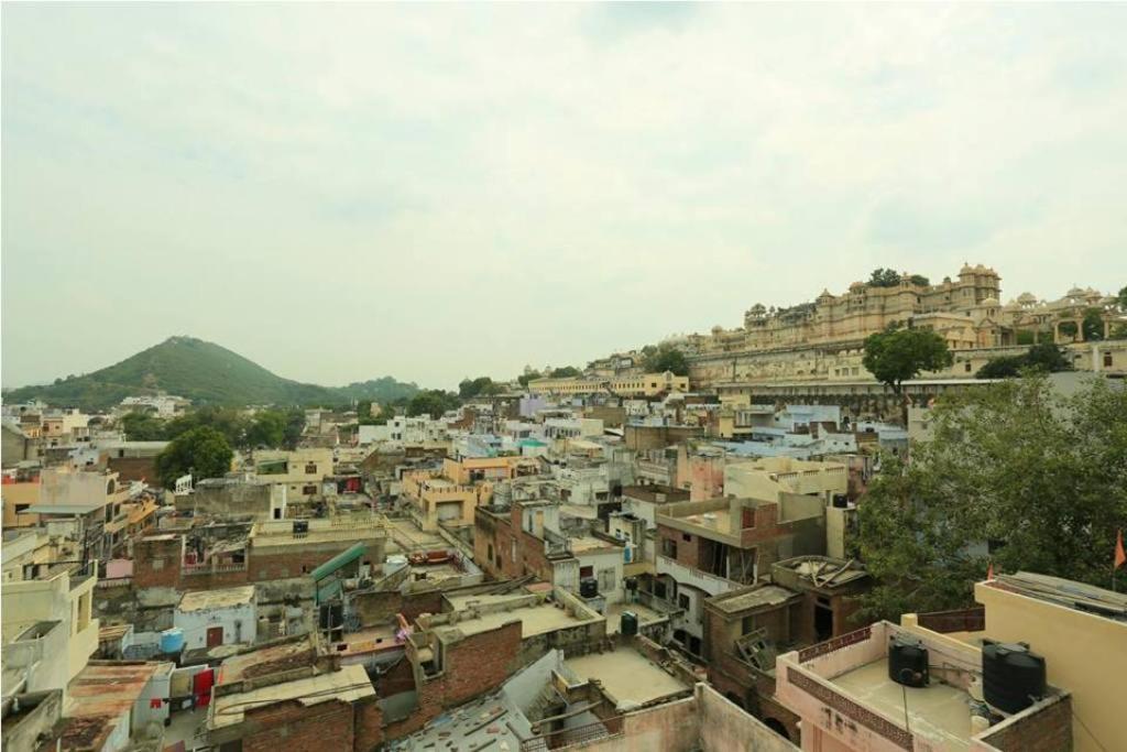 Hotel Janak Niwas Udaipur Dış mekan fotoğraf