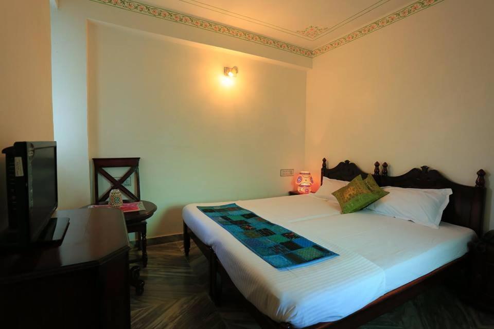Hotel Janak Niwas Udaipur Dış mekan fotoğraf