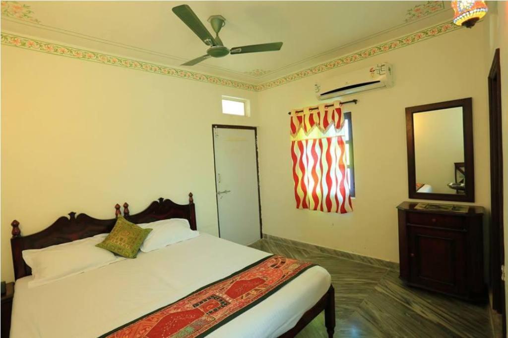 Hotel Janak Niwas Udaipur Dış mekan fotoğraf